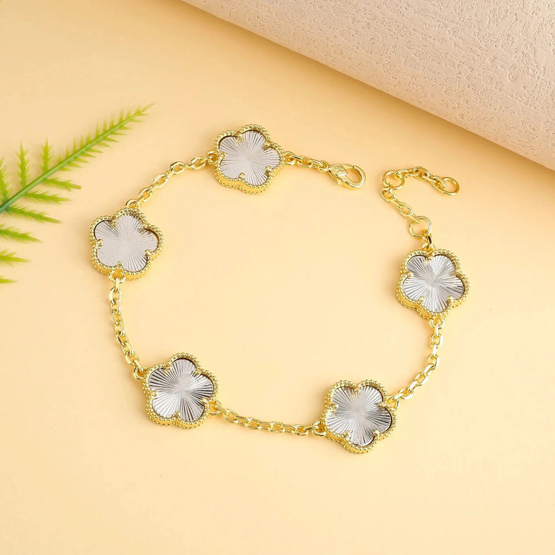 Classic simple fashion five-leaf flower pendant bracelet Natural stone clover pendant women's party daily wear jewelry